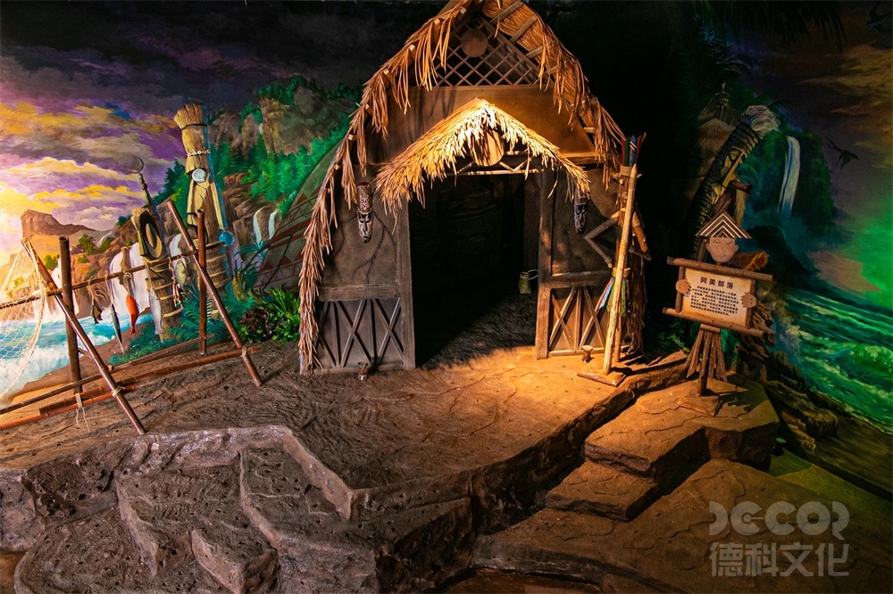 博物館設計中如何處理展品的交互式展示和保護？